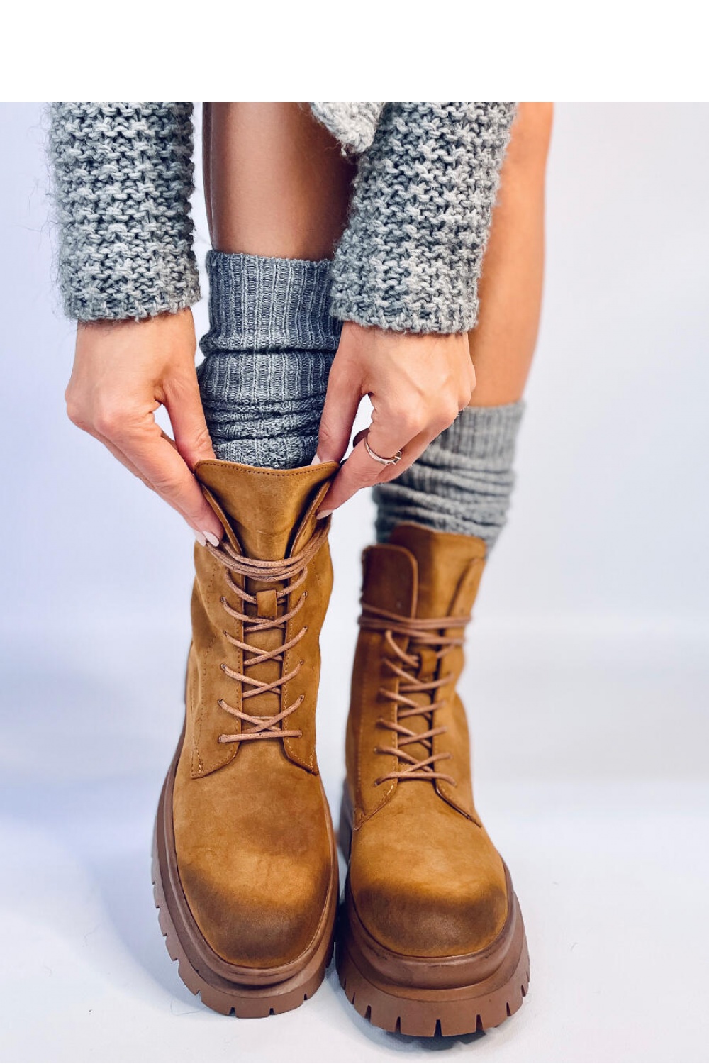 DESFOR CAMEL lug boots on a cleated sole - Inello