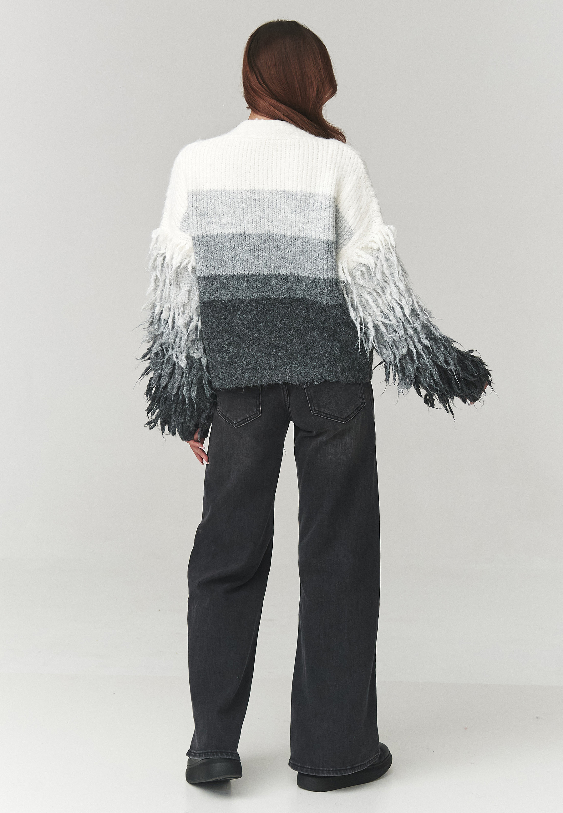 Sweter Damski Model C25 Grey - Makadamia