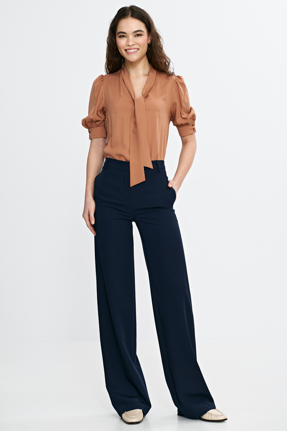 Tie-neck blouse B189 Carmel - Nife