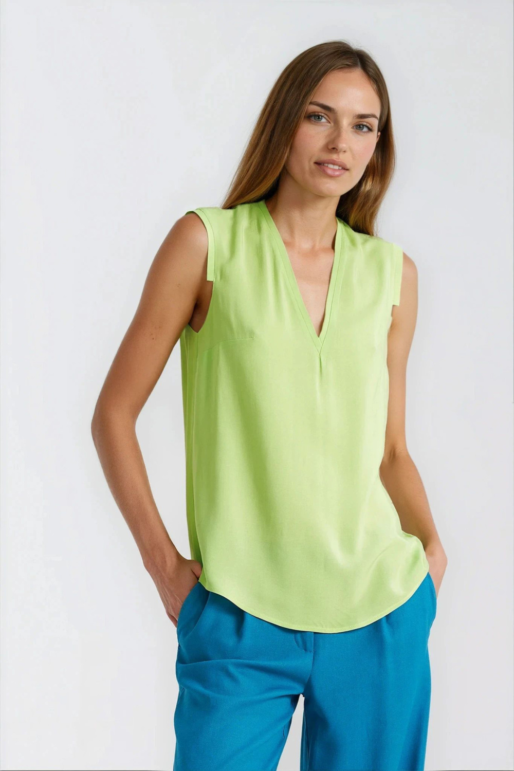 Sleeveless V-neck blouse B209 Lime - Nife