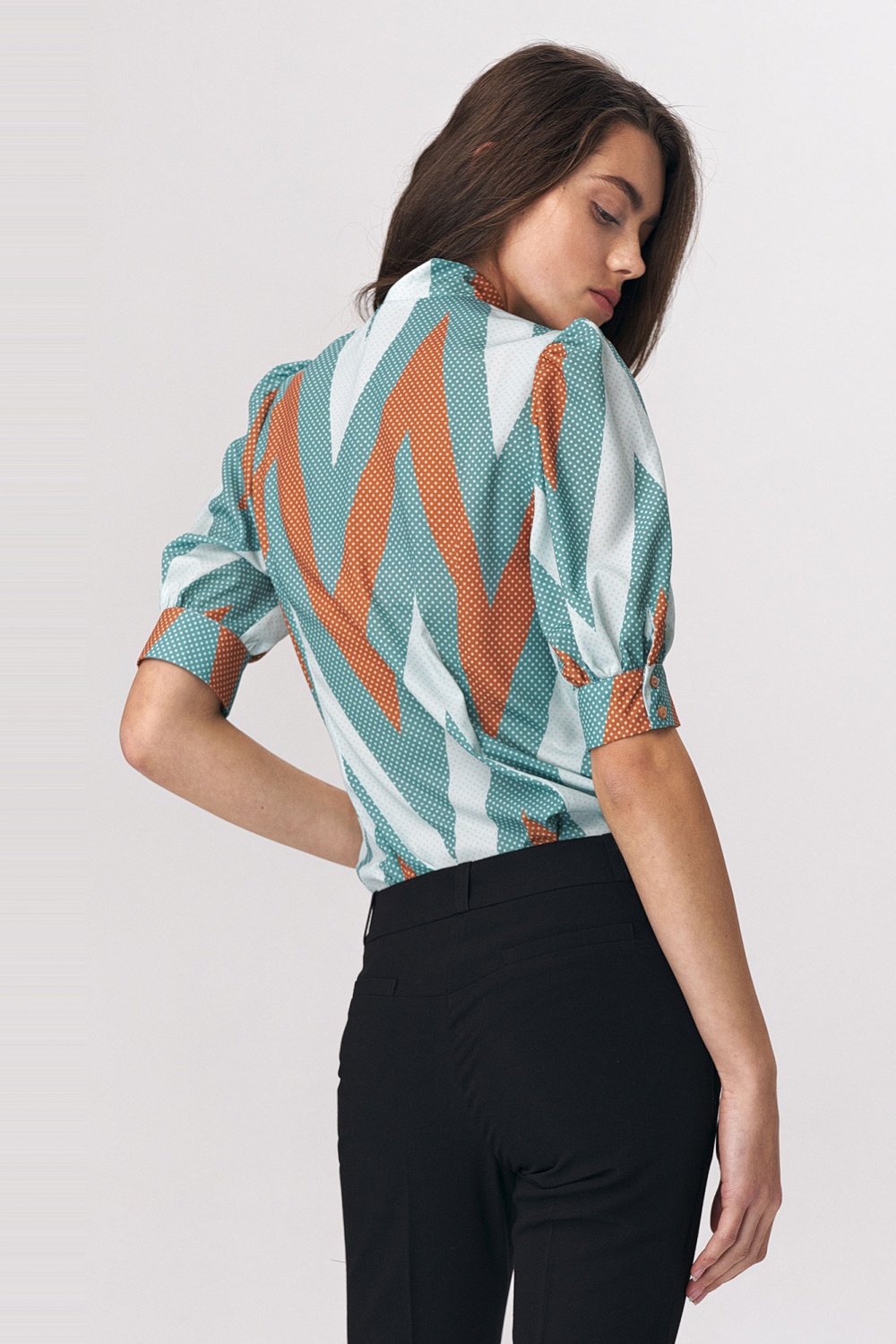 Turquoise blouse with neck tie and zigzag neckline B111 Turquoise - Nife – Ansicht 2
