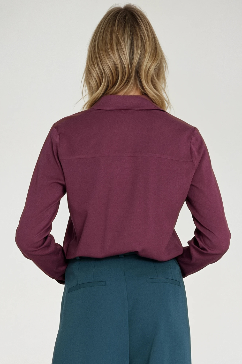 Blouse with concealed placket B205 Plum - Nife