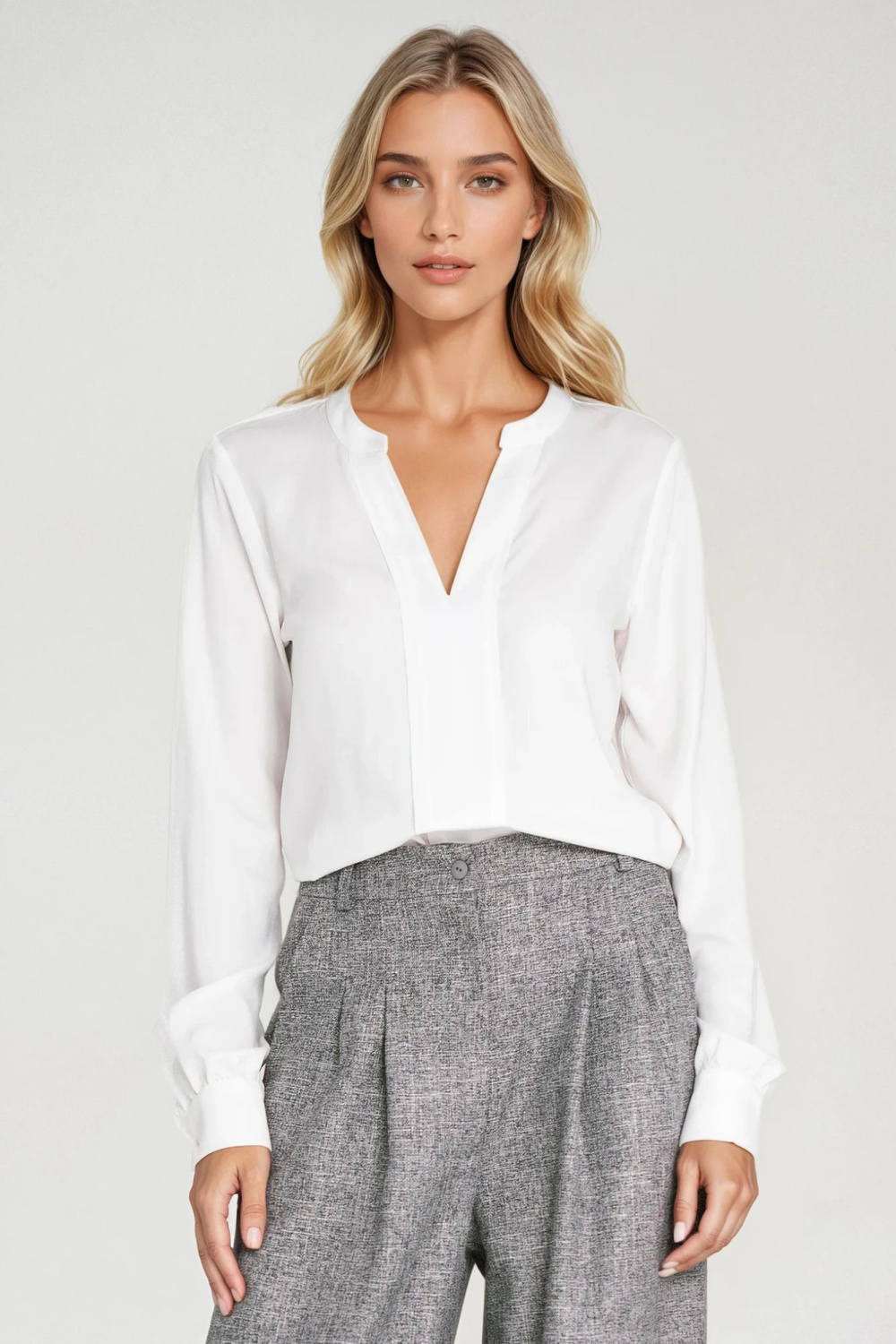 Viscose blouse with a wide placket at the neckline B196 Ecru - Nife