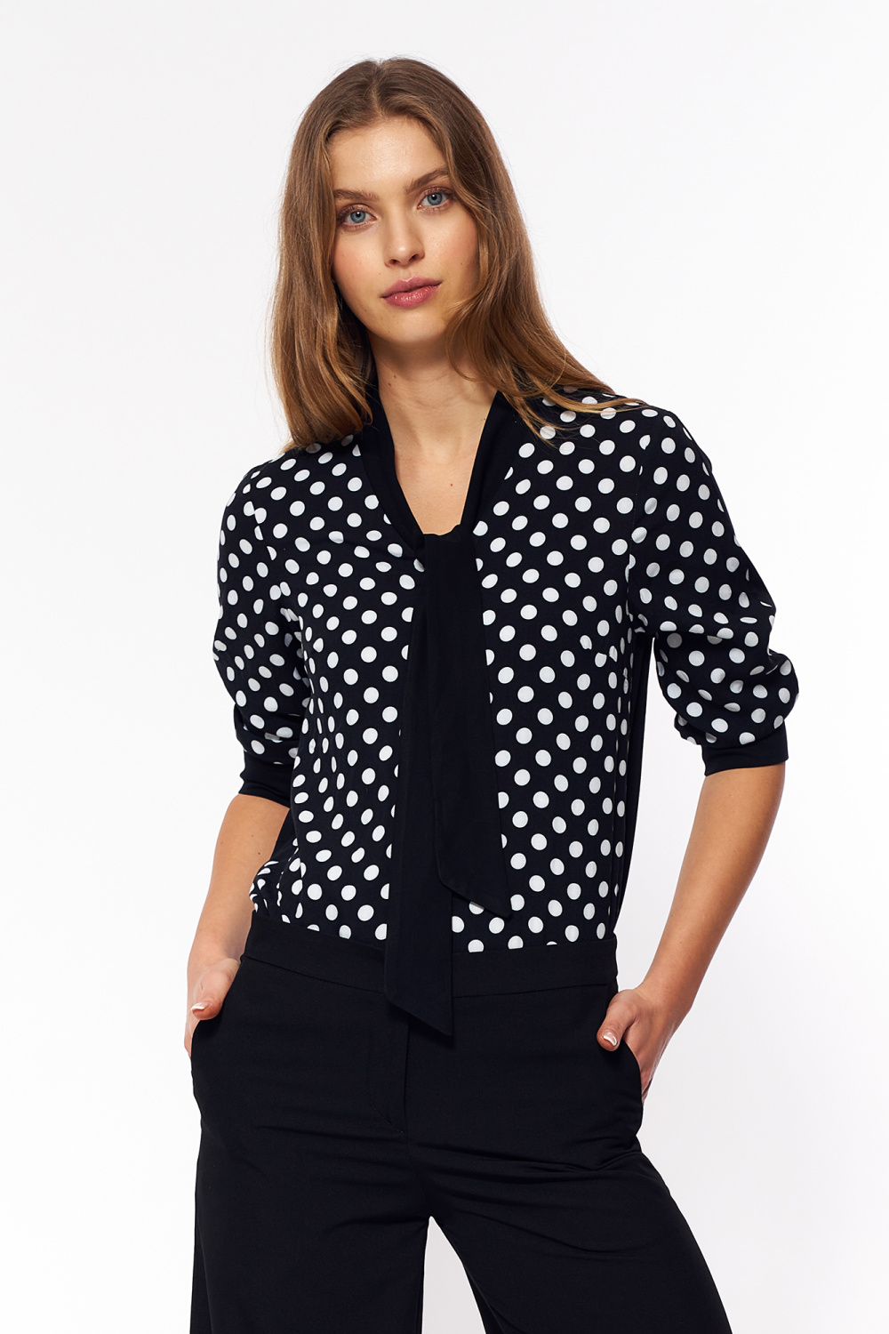 Subtle tie-neck blouse B181 Black/Dots - Nife