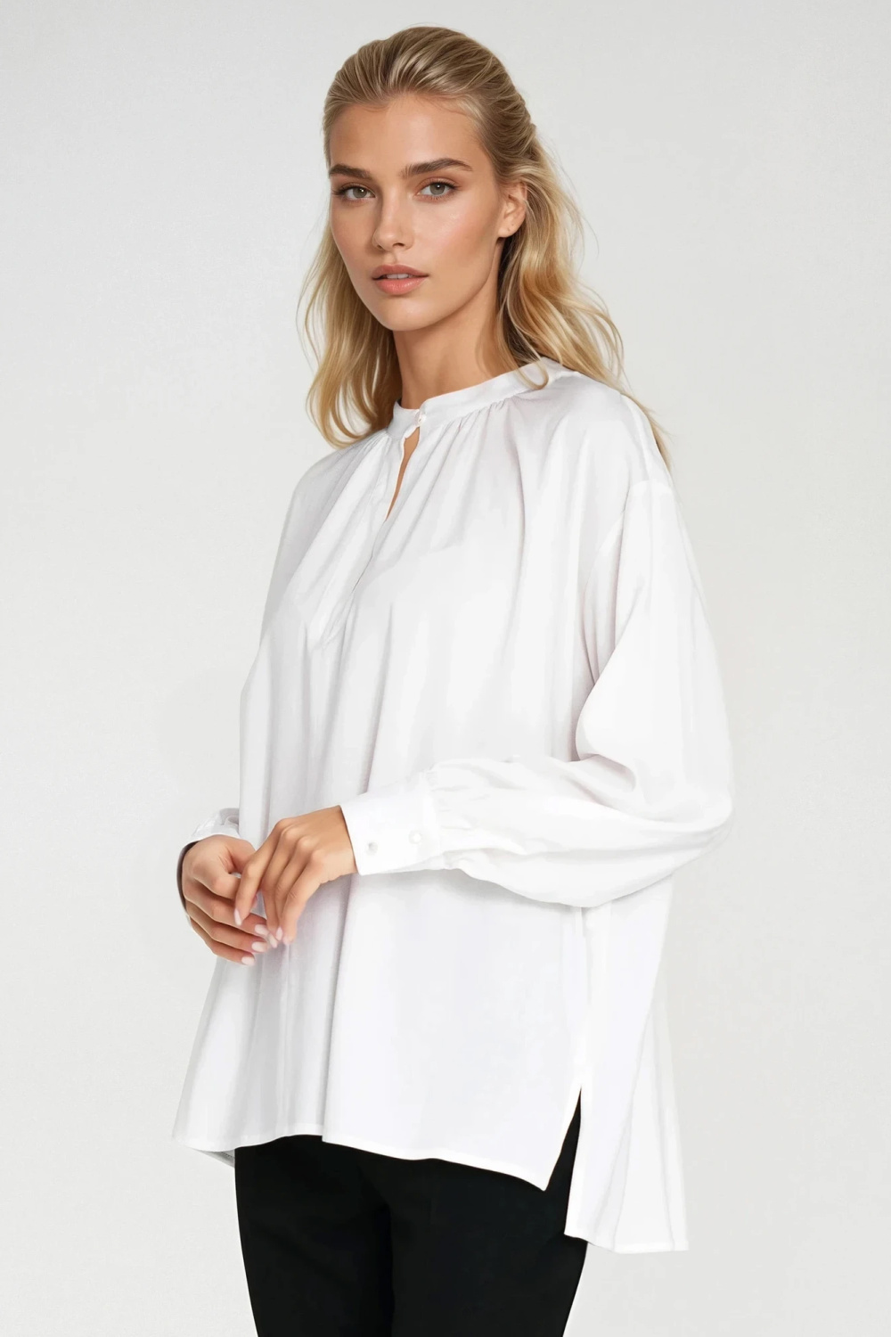 Oversized gathered blouse B197 Ecru - Nife – vista 2