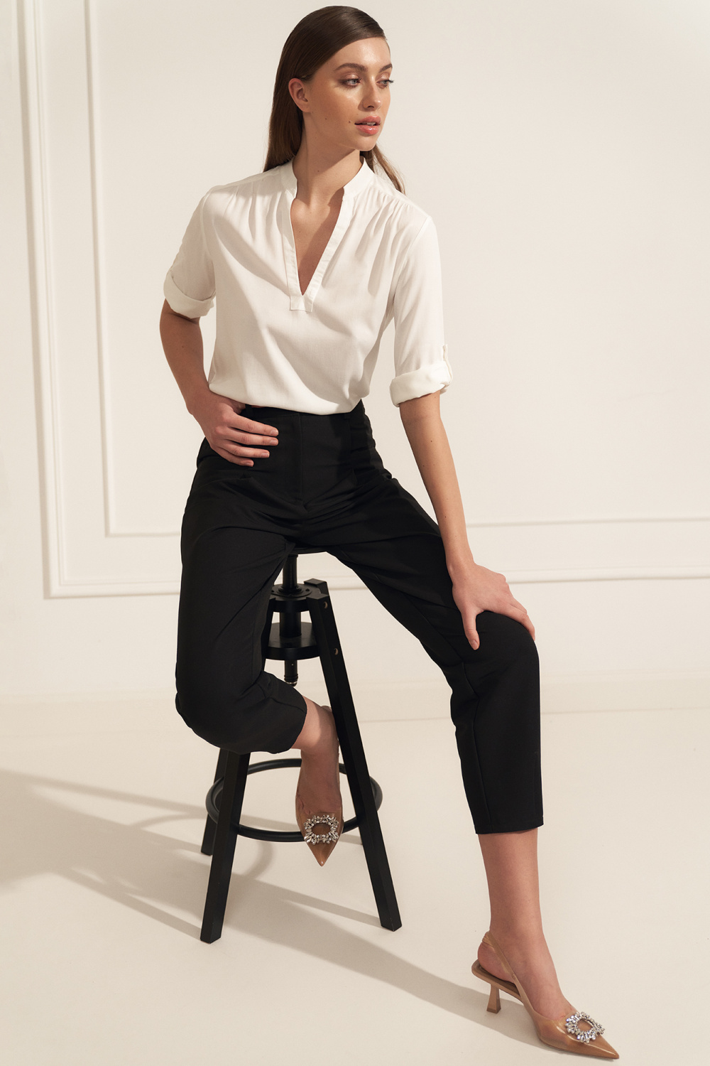 Viscose ecru blouse with rolled sleeves B184 Ecru - Nife