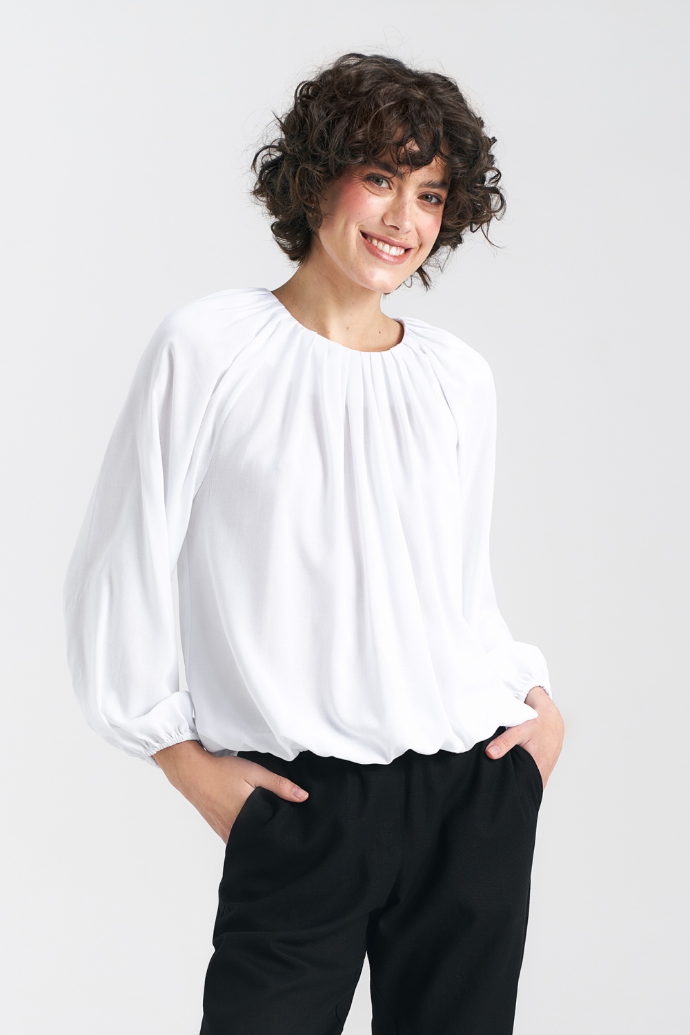 Loose-fit blouse with decorative neckline B162 Ecru - Nife