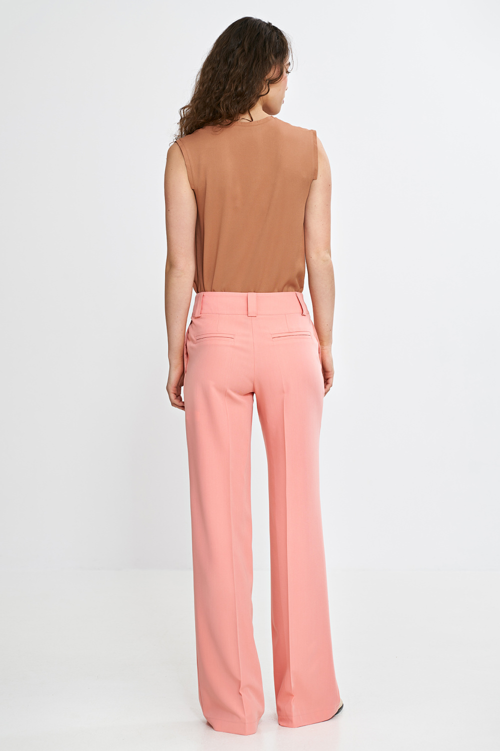 Spodnie wide leg z kantem SD112 Łosoś - Nife – widok 2