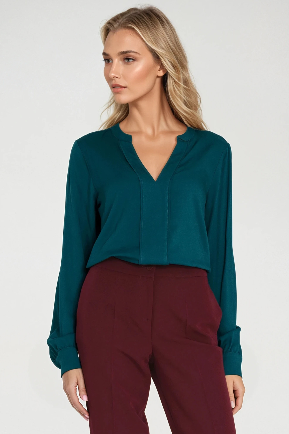 Viscose blouse with a wide placket at the neckline B196 Emerald - Nife
