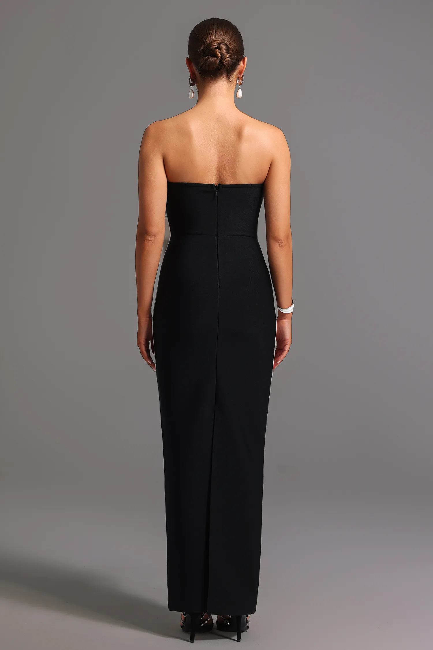 Robe Bow Black