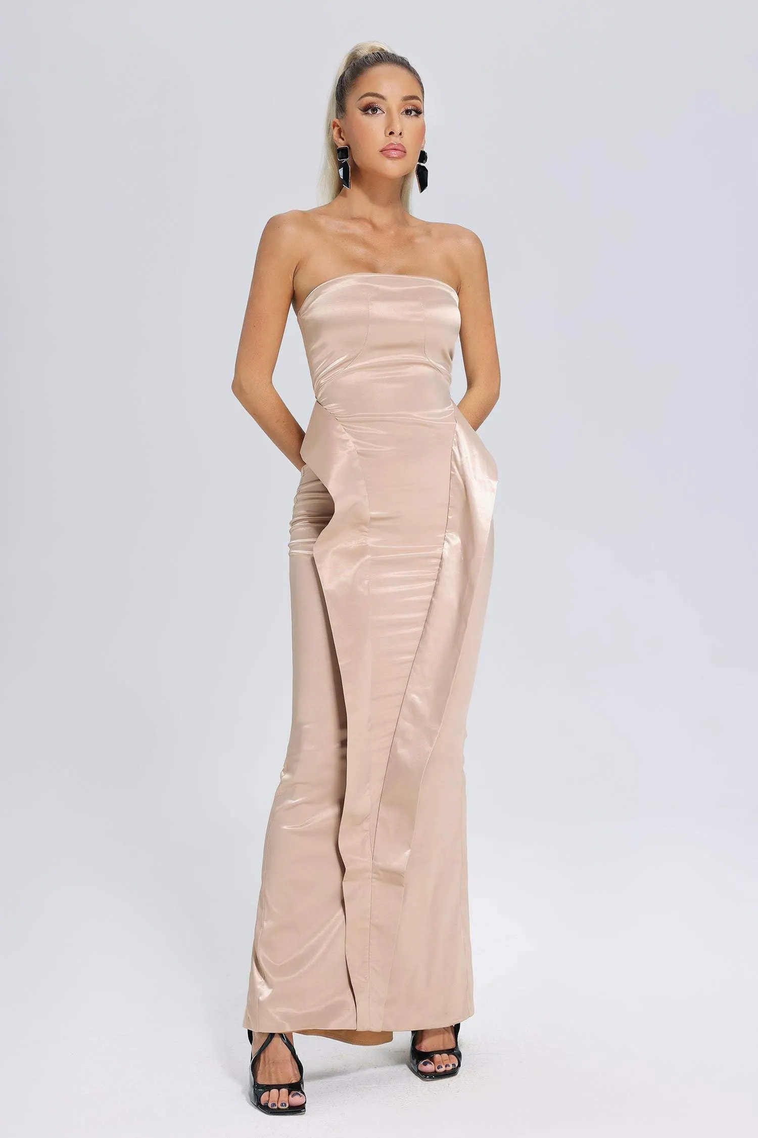 Robe Reda Fishtail Tube