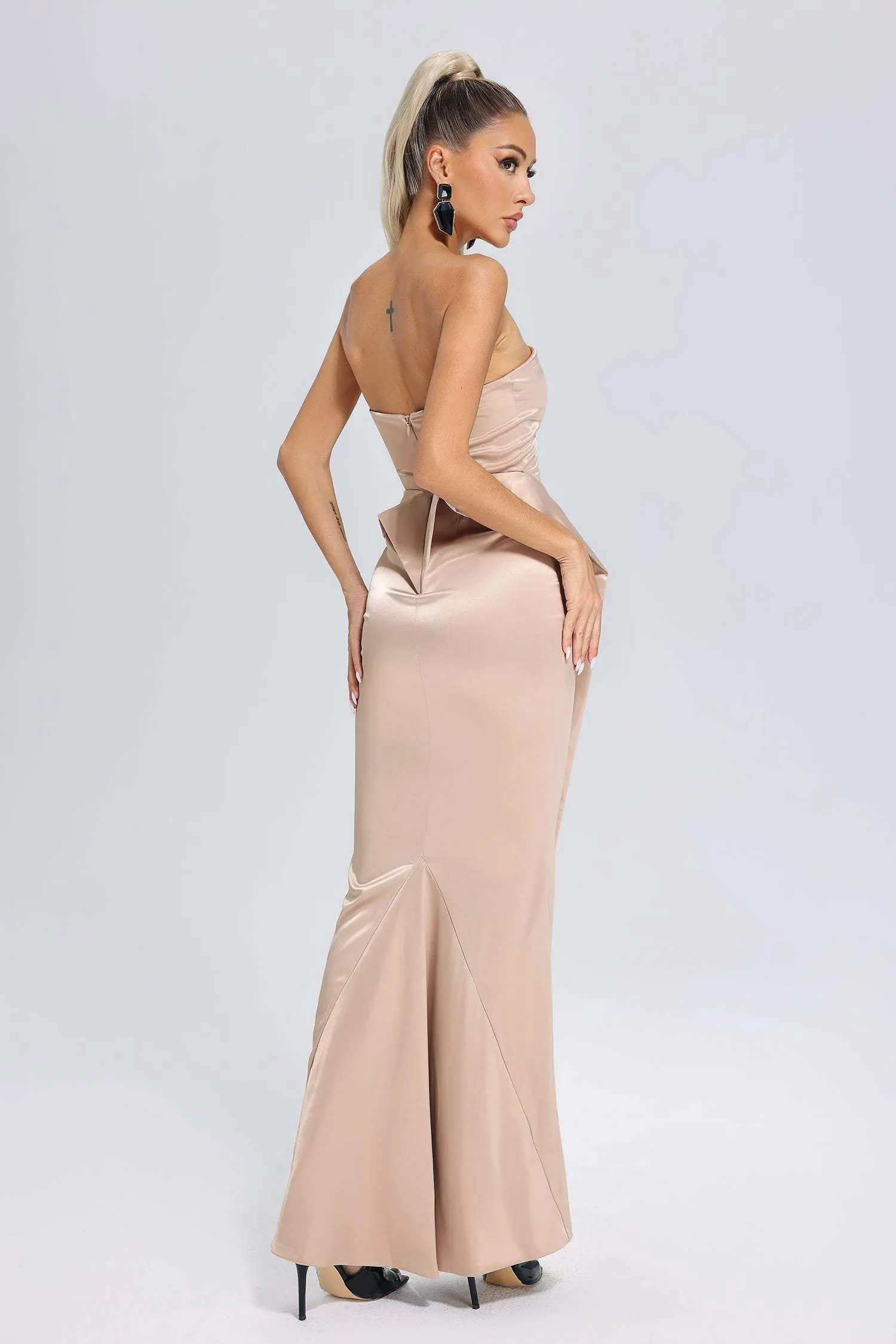 Robe Reda Fishtail Tube