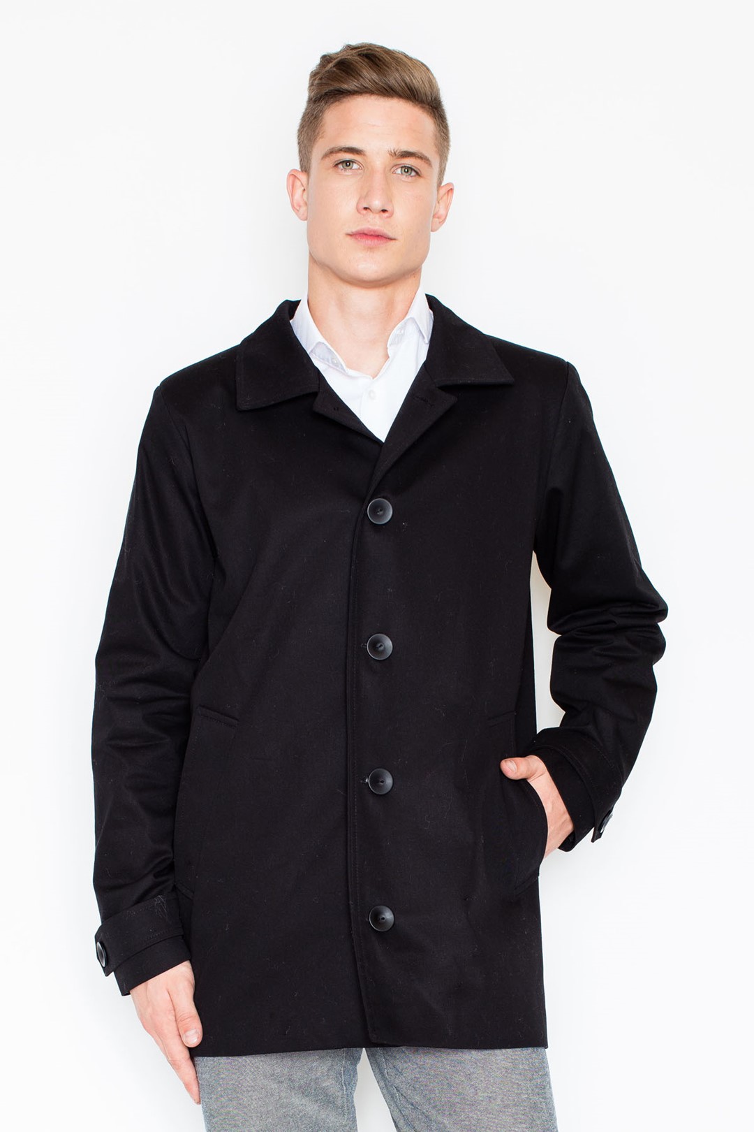 V028 Coat in Black
