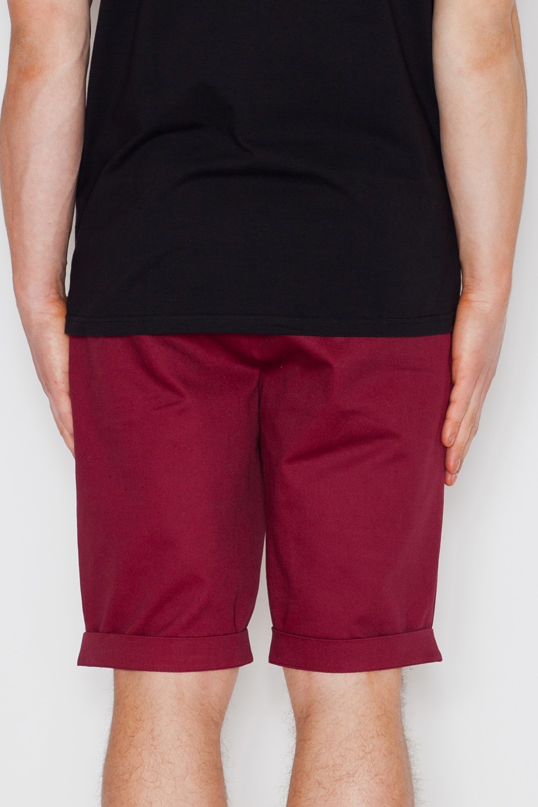 V022 Burgundy Shorts – vista 2