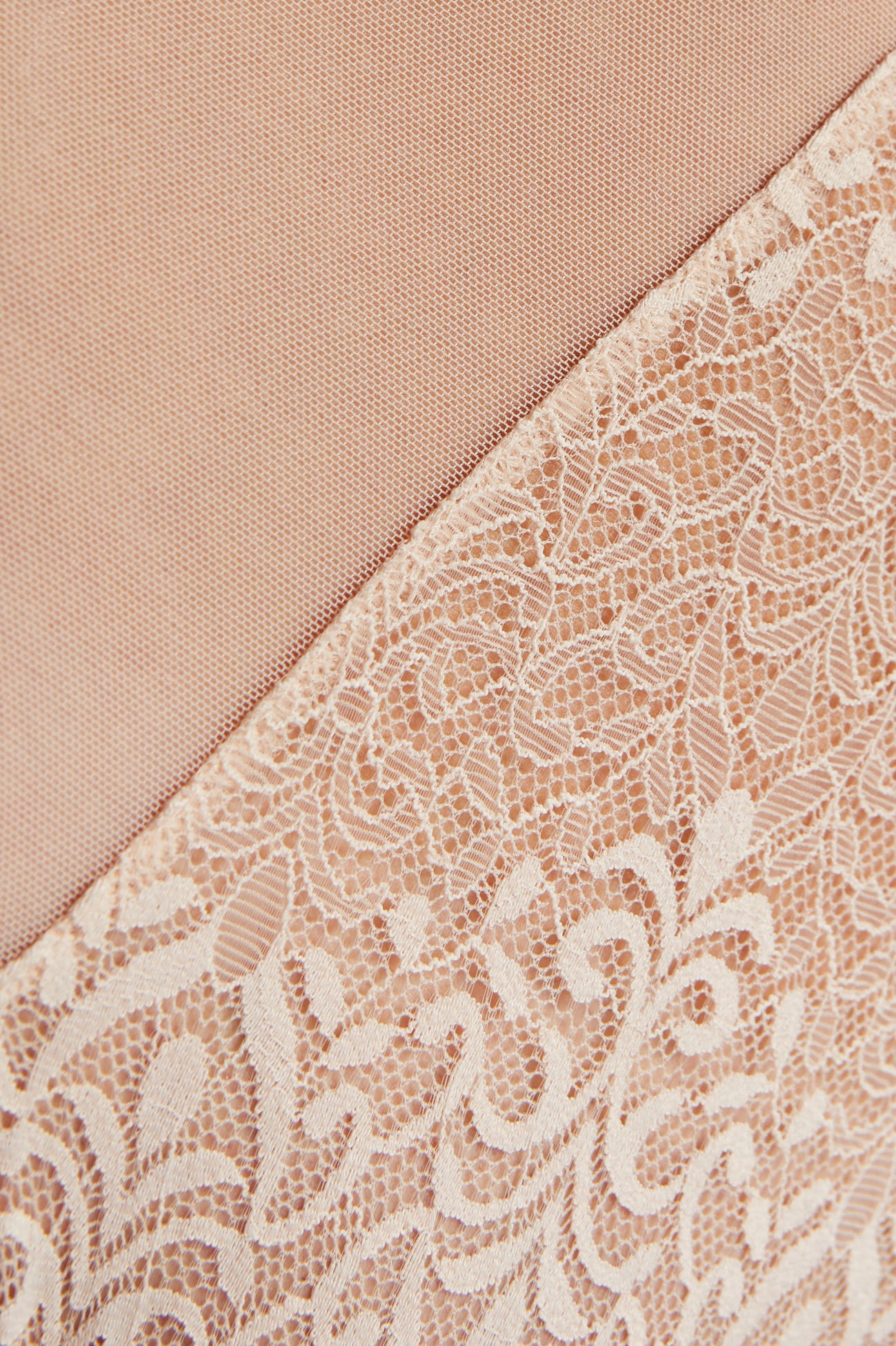 String beige Gabi en dentelle